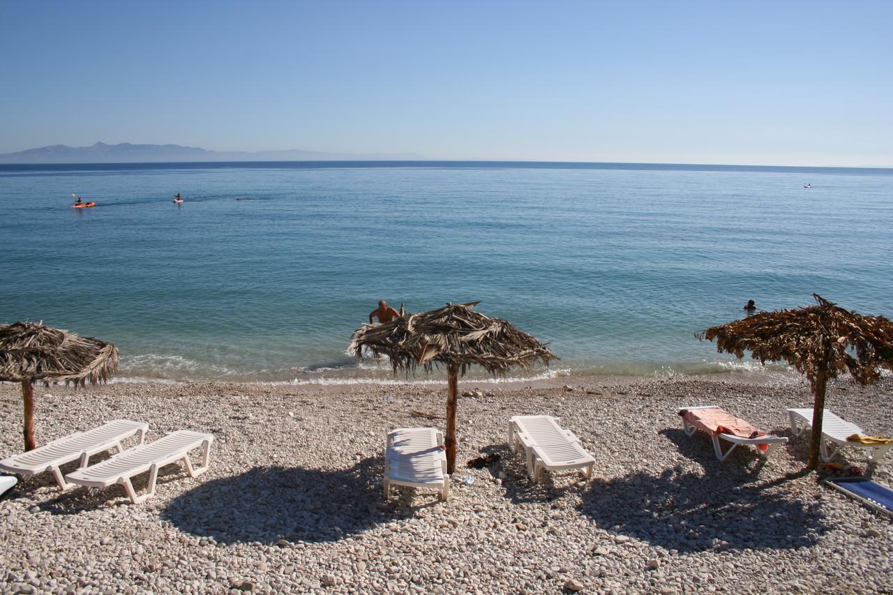 Valentina Bed & Breakfast Qeparo