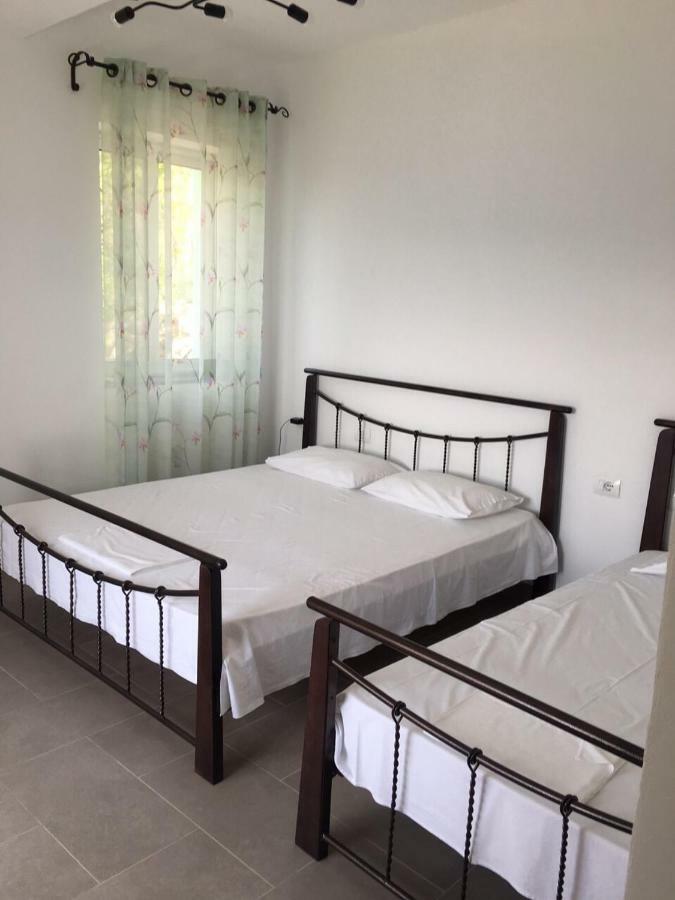 Bed & Breakfast Valentina Qeparo
